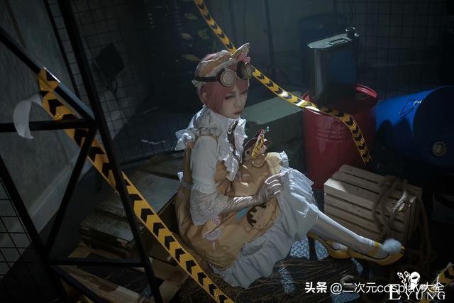 为爱发电：cos了几十套角色，最爱《第五人格》的园丁-2.jpg