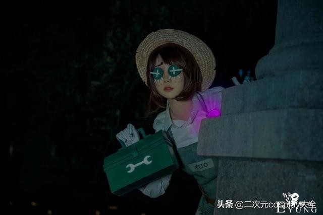 为爱发电：cos了几十套角色，最爱《第五人格》的园丁-7.jpg