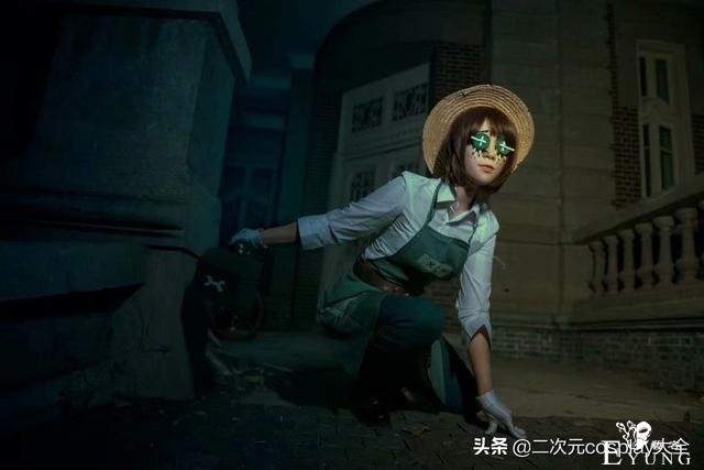 为爱发电：cos了几十套角色，最爱《第五人格》的园丁-4.jpg
