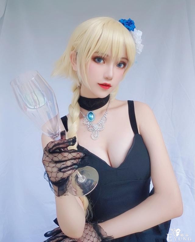 三组漂亮妹子COS的人气游戏《FGO》角色贞德！还原度不错-15.jpg