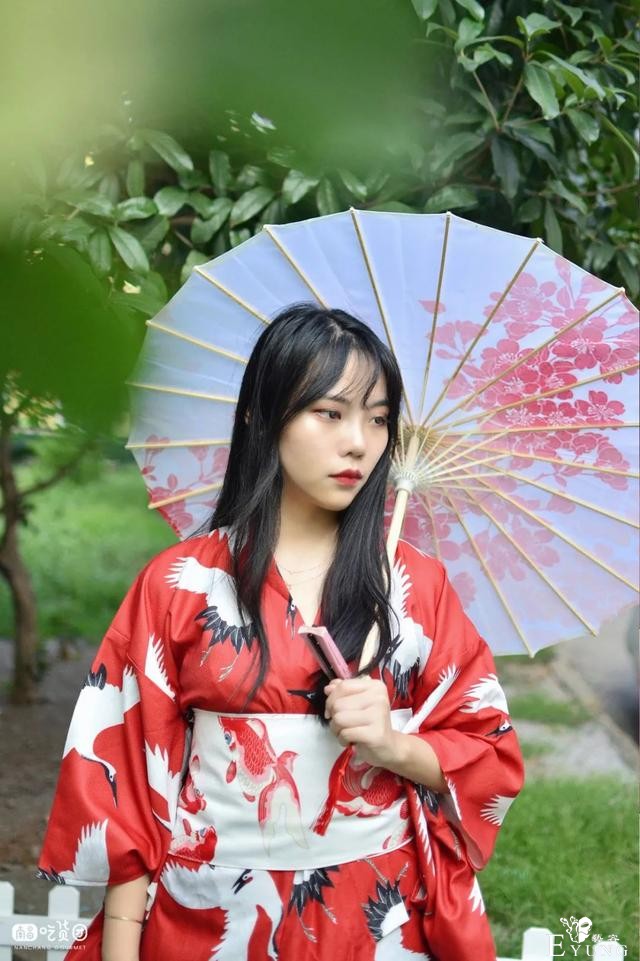 拥有800+张复古磁带的「私人换装馆」，你还没去打卡？-28.jpg