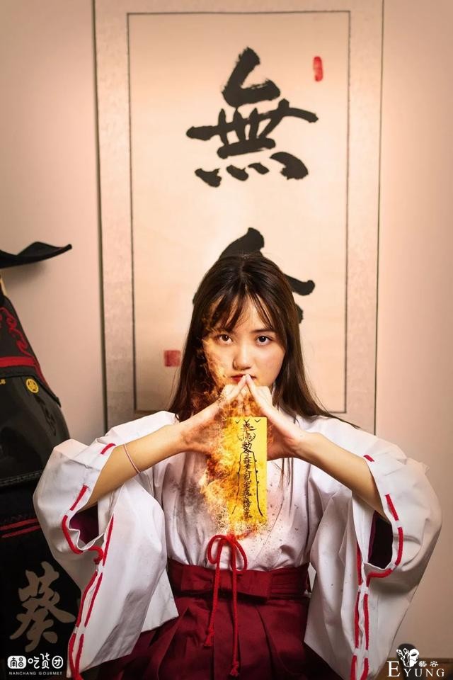 拥有800+张复古磁带的「私人换装馆」，你还没去打卡？-31.jpg