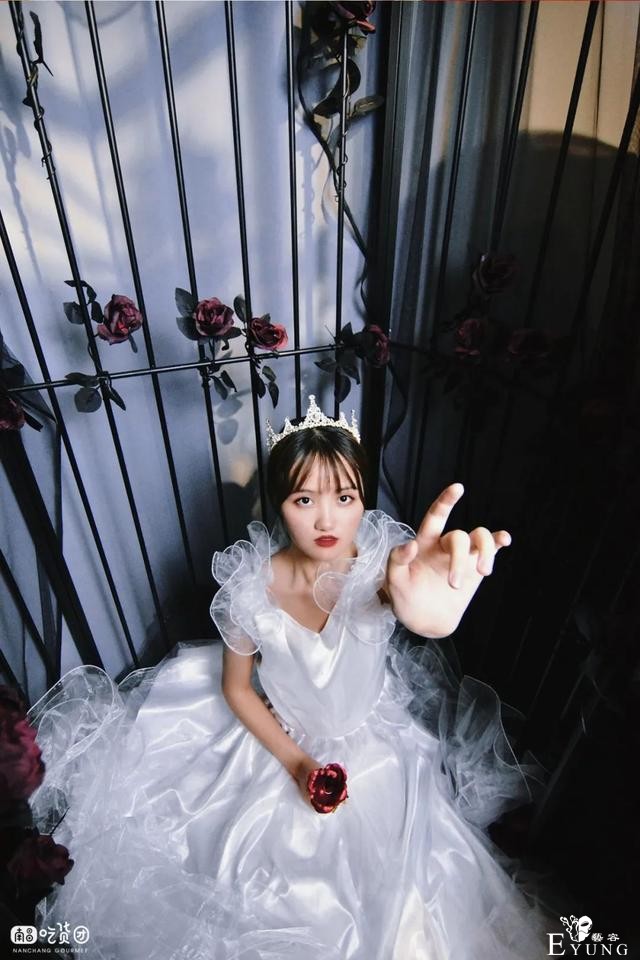 拥有800+张复古磁带的「私人换装馆」，你还没去打卡？-35.jpg