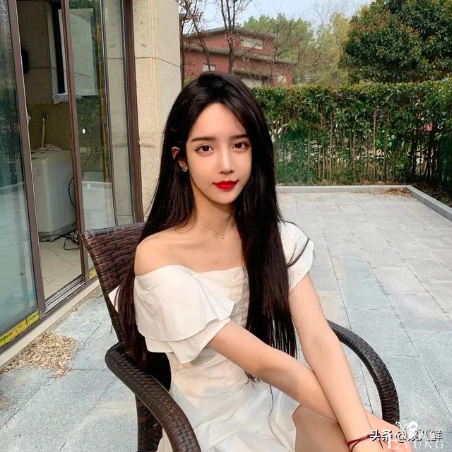 “最美伪娘”Abbily欲进军娱乐圈，身穿女装，参加男团选秀-1.jpg