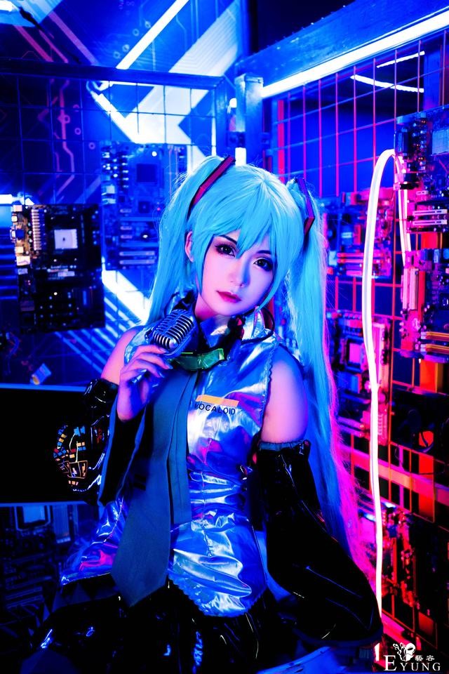 三组漂亮国人妹子COS的虚拟角色“初音未来”！很可爱的作品-9.jpg