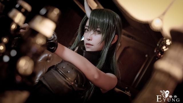 三位国人漂亮妹子COS的国产游戏《明日方舟》角色“星熊”-26.jpg