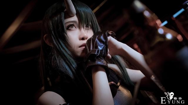 三位国人漂亮妹子COS的国产游戏《明日方舟》角色“星熊”-31.jpg