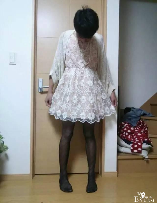这个小学生男生被打扮成伪娘，成了日本网友追捧的网红-3.jpg