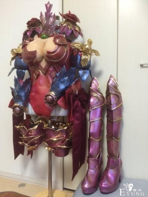 为了儿子的伪娘之路，日本妈妈成为cos服装道具制作大师-1.jpg
