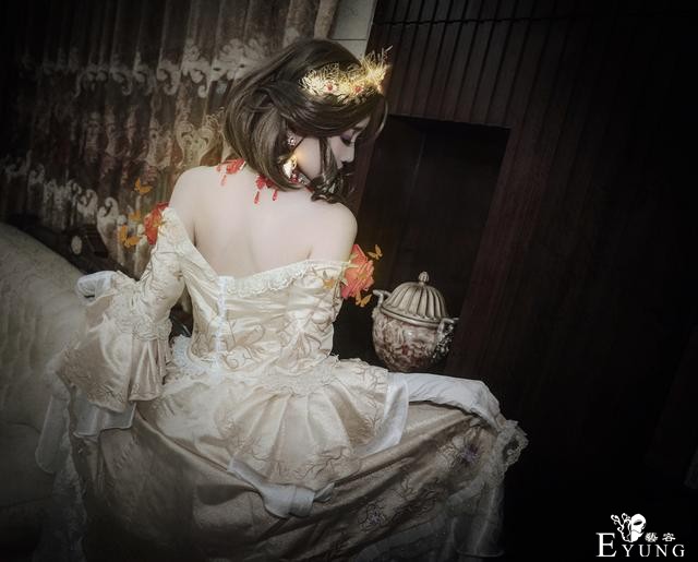 三位漂亮COSER扮演的《第五人格》角色红夫人！画面相当华丽-22.jpg