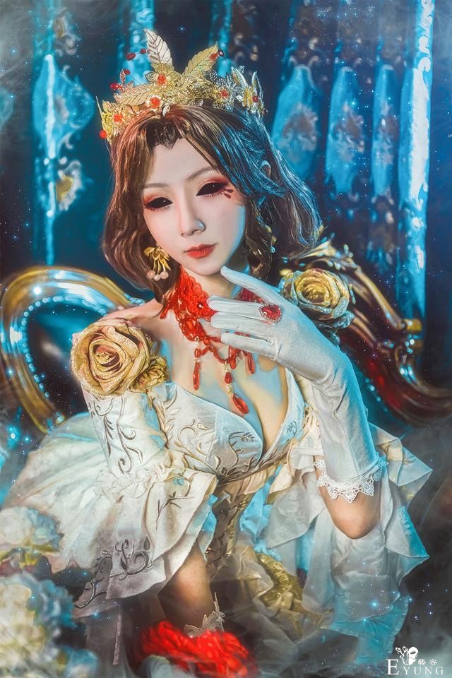 三位漂亮COSER扮演的《第五人格》角色红夫人！画面相当华丽-18.jpg