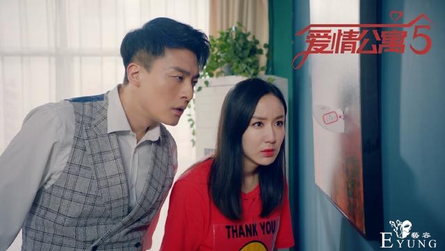 《爱情公寓5》海棠大力相亲时有谁注意到身后那个人？熟悉的面孔-10.jpg
