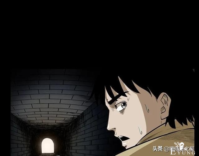 从桥底走出来后，背后多了很多小手印，太可怕了（漫画）-48.jpg