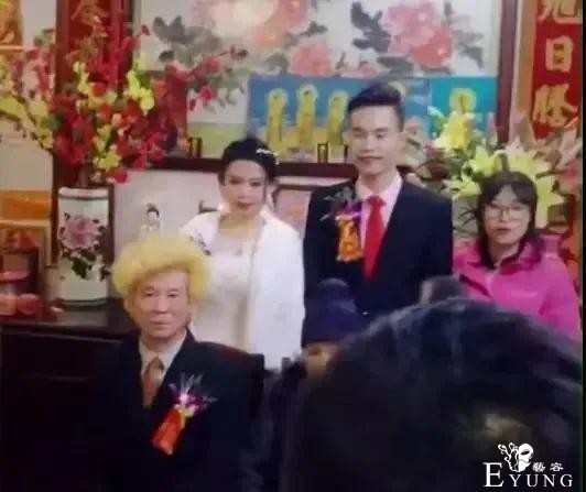 卖唱，跳舞，陪酒……她其实是男扮女装-14.jpg