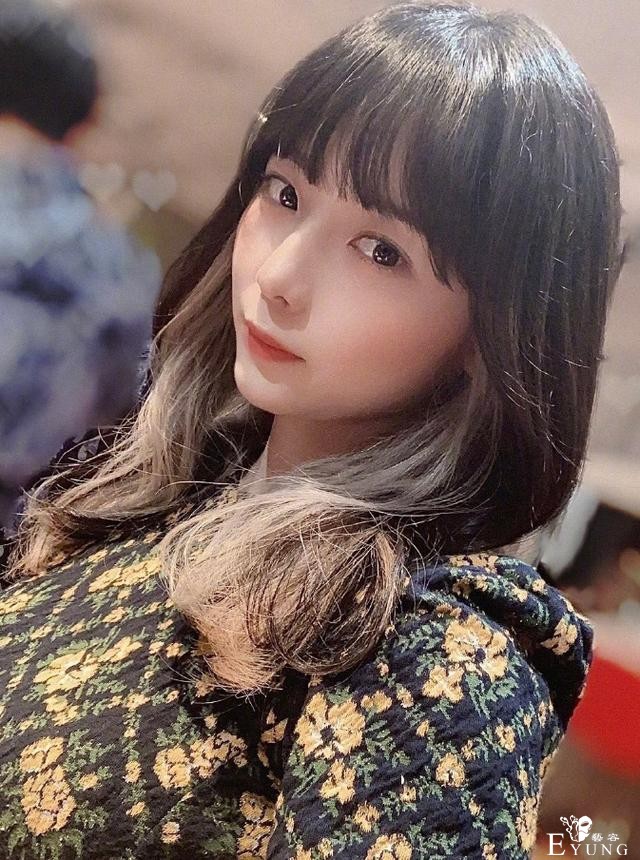 日本画师露出真容，原来是个美少女！画美少女的果然都是美少女么-3.jpg