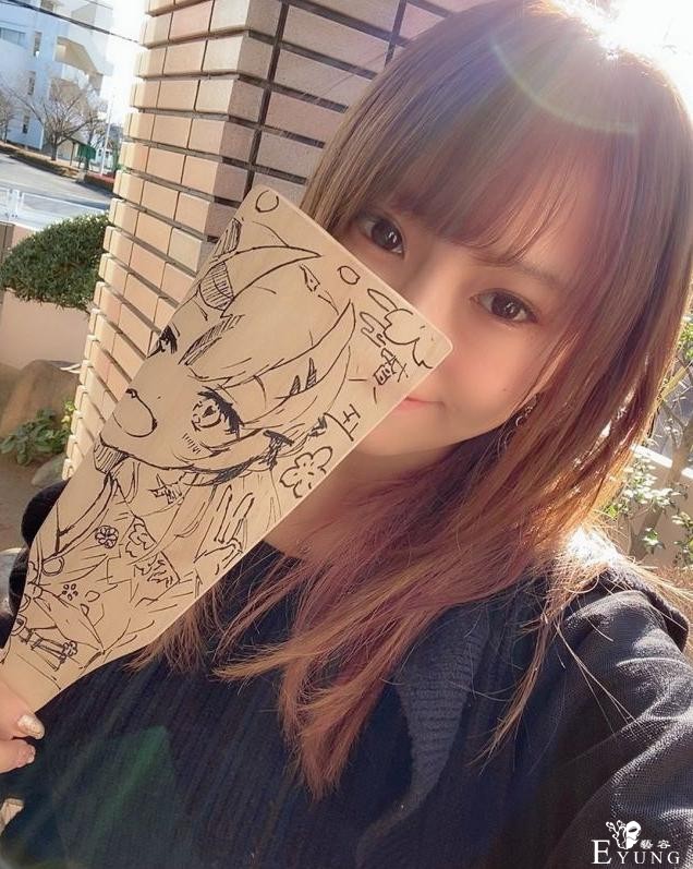 日本画师露出真容，原来是个美少女！画美少女的果然都是美少女么-7.jpg