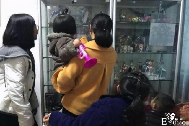 B站UP主手办惨被女友摔坏，看来以后要防的不止熊孩子了-5.jpg