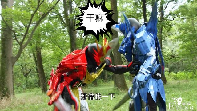 假面骑士Saber强抢魔法书，二骑当场傻眼，圣刃：我才是主角-2.jpg