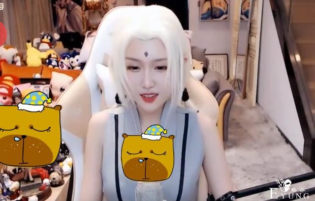 斗鱼二次元一姐腐团儿COS《火影忍者》纲手，水友：太还原了-2.jpg