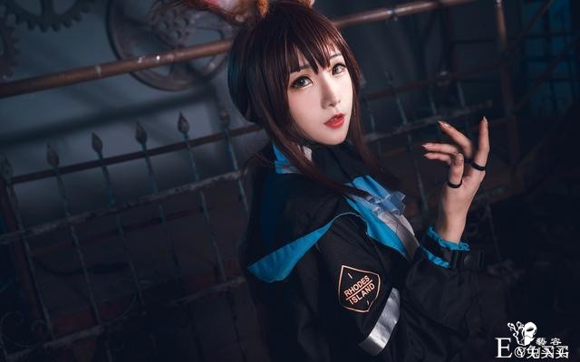 《明日方舟》阿米娅cos，可爱的气质，好看到令人动容-3.jpg
