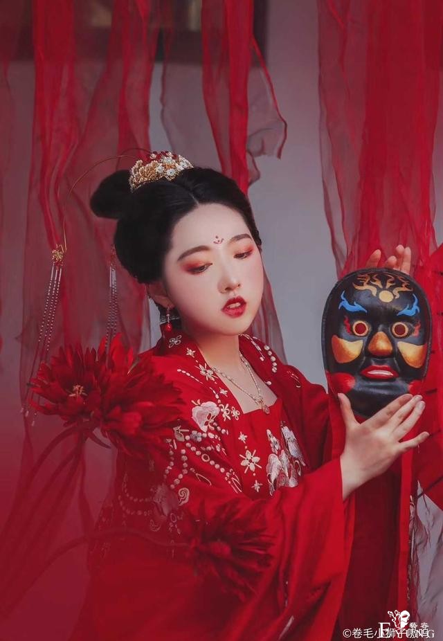 有故事的眼睛，美与媚的优雅身姿，惊艳到令人灵动的汉服美女-9.jpg