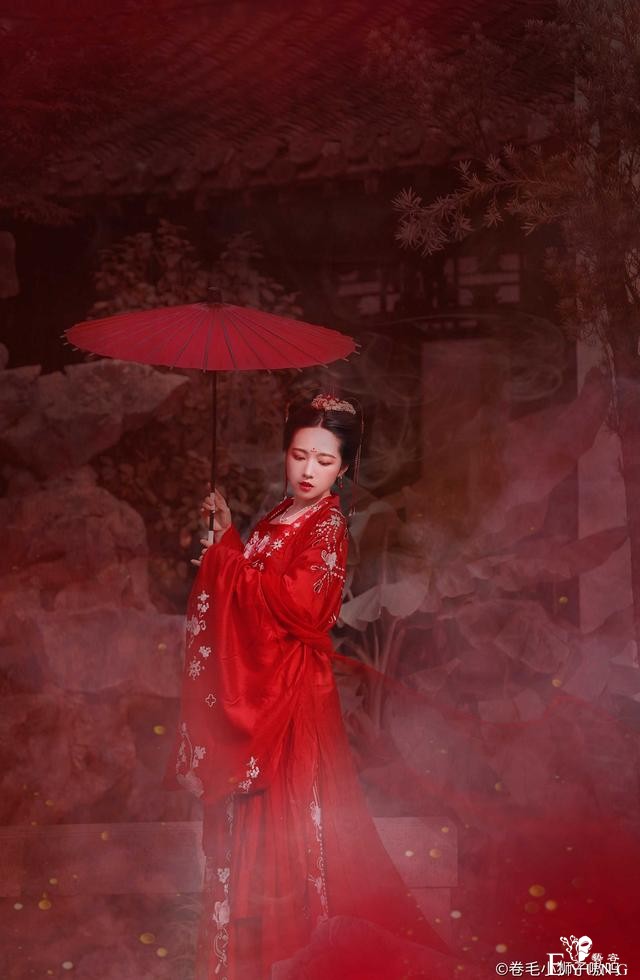 有故事的眼睛，美与媚的优雅身姿，惊艳到令人灵动的汉服美女-11.jpg