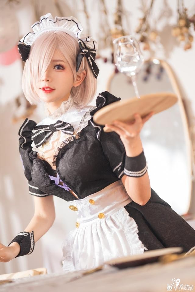 Coser肉糊糊_女仆制服cos-2.jpg