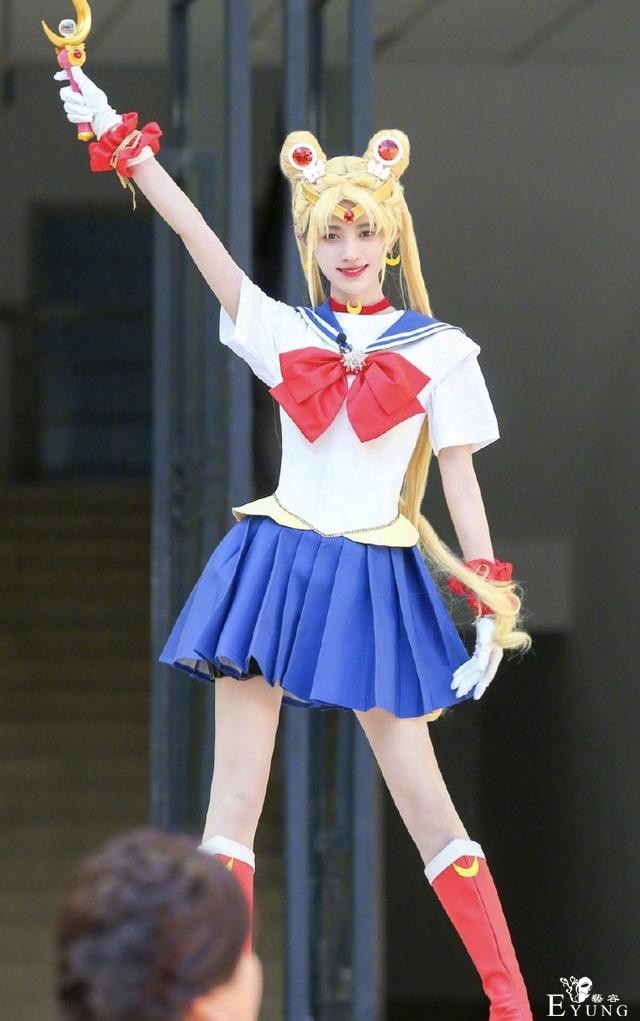明星也爱玩cosplay，这些惟妙惟肖的造型，谁最有二次元风-5.jpg
