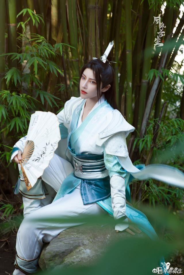 绝美颜值，《穿书自救指南》沈清秋cos，第一眼就被惊艳到-3.jpg