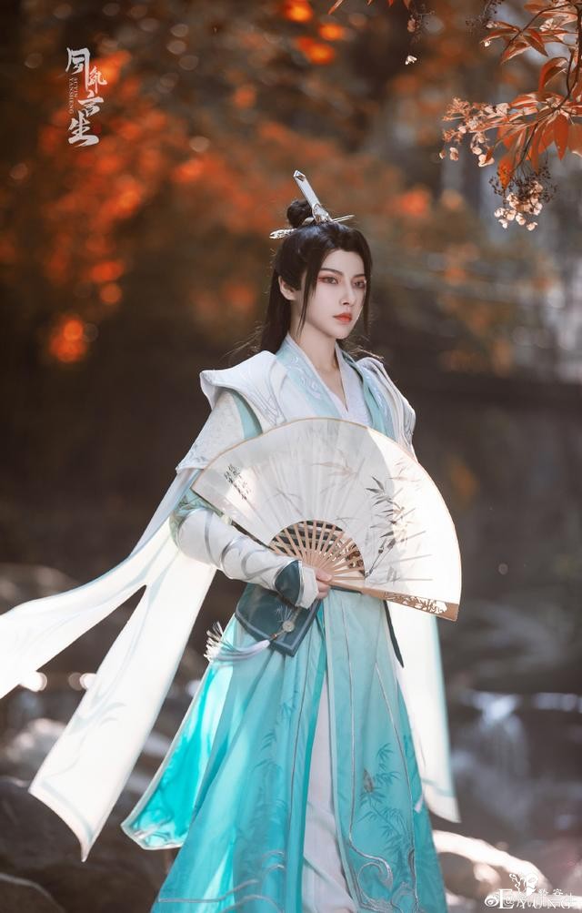 绝美颜值，《穿书自救指南》沈清秋cos，第一眼就被惊艳到-6.jpg