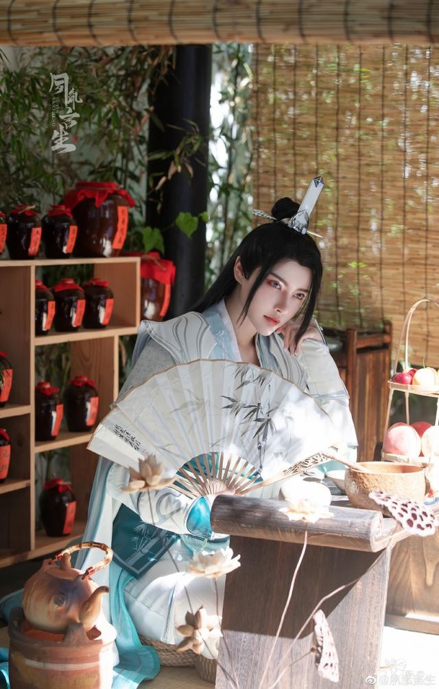 绝美颜值，《穿书自救指南》沈清秋cos，第一眼就被惊艳到-11.jpg