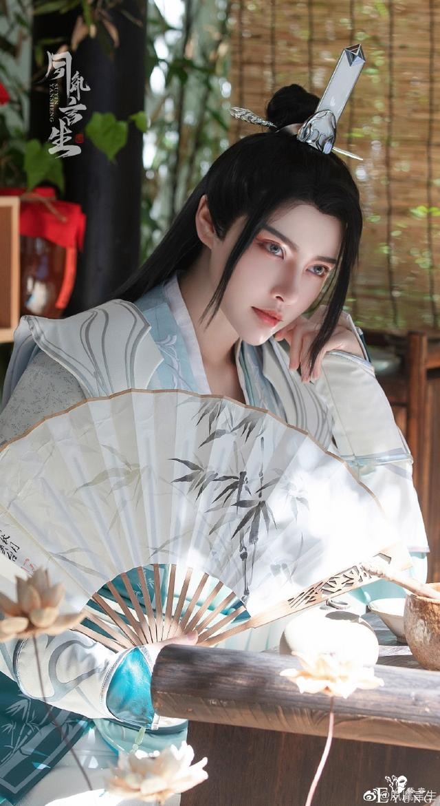 绝美颜值，《穿书自救指南》沈清秋cos，第一眼就被惊艳到-12.jpg