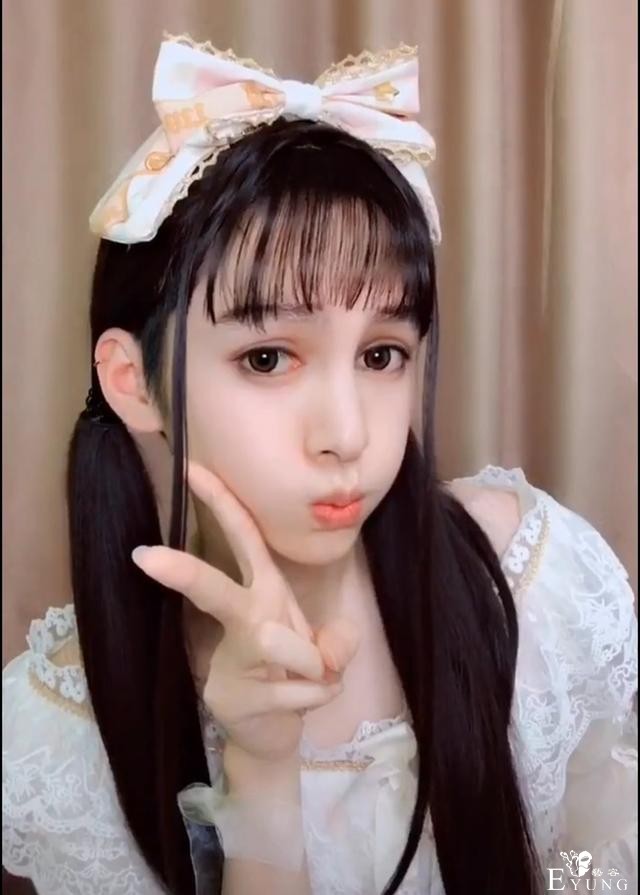 当女装大佬穿上lo裙，比女人更有女人味，认全谁是男的算我输-9.jpg