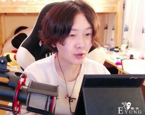 全民最萌伪娘变妆全过程揭秘，网友：还是要天生丽质啊-3.jpg