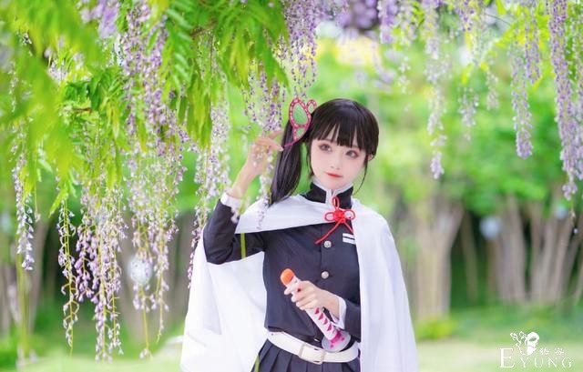 我愿称你为最美coser，自己神还原，还把搭档变“女装大佬”-3.jpg
