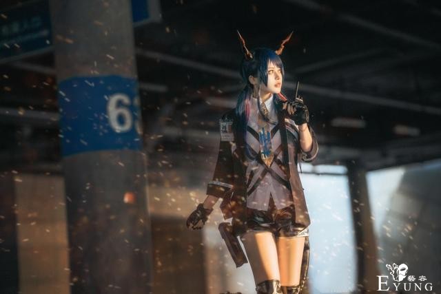 一组相当不错的国产游戏《明日方舟》系列COS作品！很帅气哦-3.jpg
