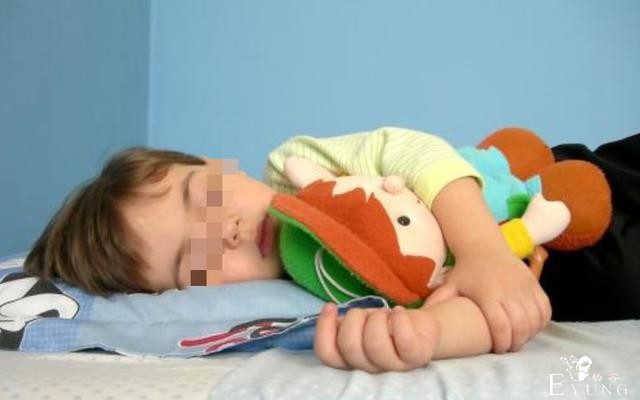 16岁男高中生沉迷“女装”，扮相甜美圈粉无数，女生：太好看了-5.jpg