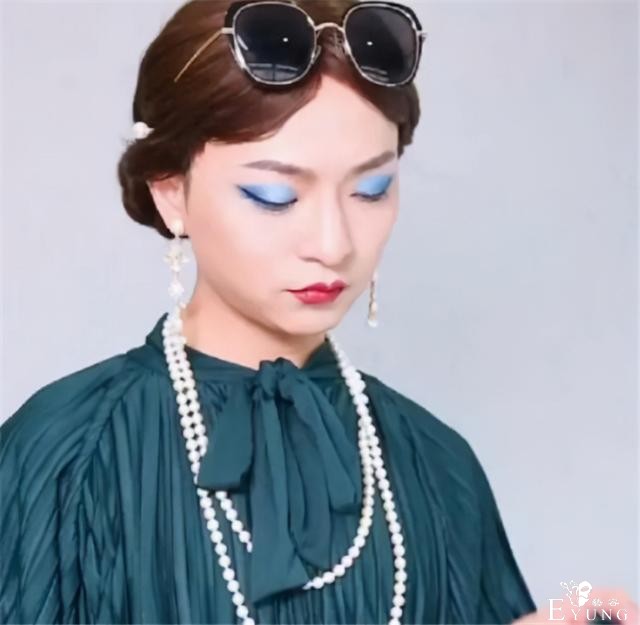 男网红穿上女装，二辰软萌，韩美娟高贵，看到艾比：这身材羡慕了-2.jpg
