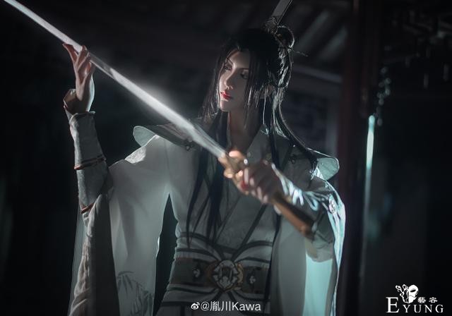《穿书自救指南》沈清秋cos，就看一眼，师尊的感觉一下就来了-3.jpg
