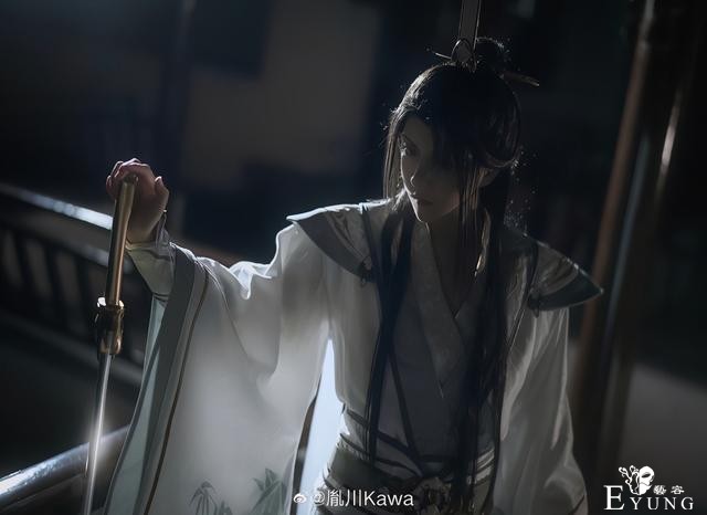《穿书自救指南》沈清秋cos，就看一眼，师尊的感觉一下就来了-4.jpg