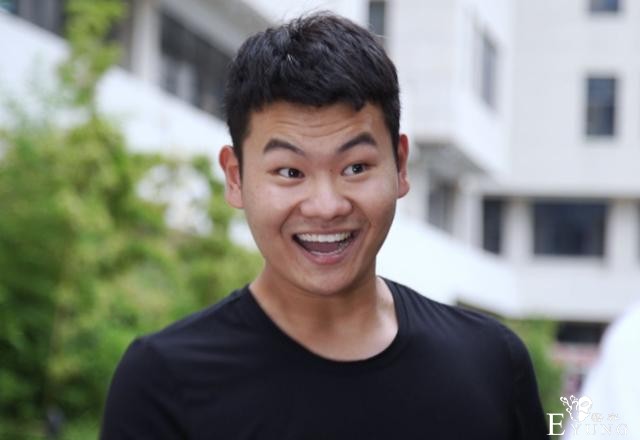 回顾朱一旦视频里的经典配角，十佳员工自带BGM，但我最爱老暴-4.jpg
