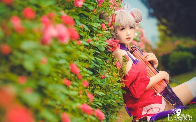 《王者荣耀》小乔cos，甜美惊艳，比玫瑰花还要有魅力-6.jpg