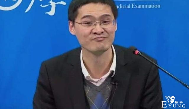 罗翔老师为啥这么受欢迎？看看他B站千万粉丝后做了啥，活该他火-1.jpg