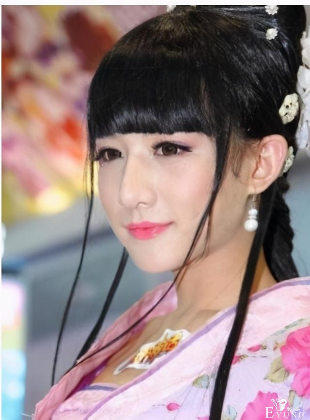 中国伪娘只因美貌，半夜被导演叫进房？这是有多美？-2.jpg
