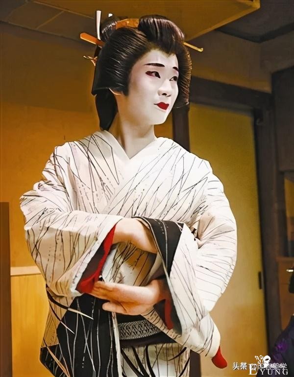 男穿女装，就是伪娘么？-15.jpg