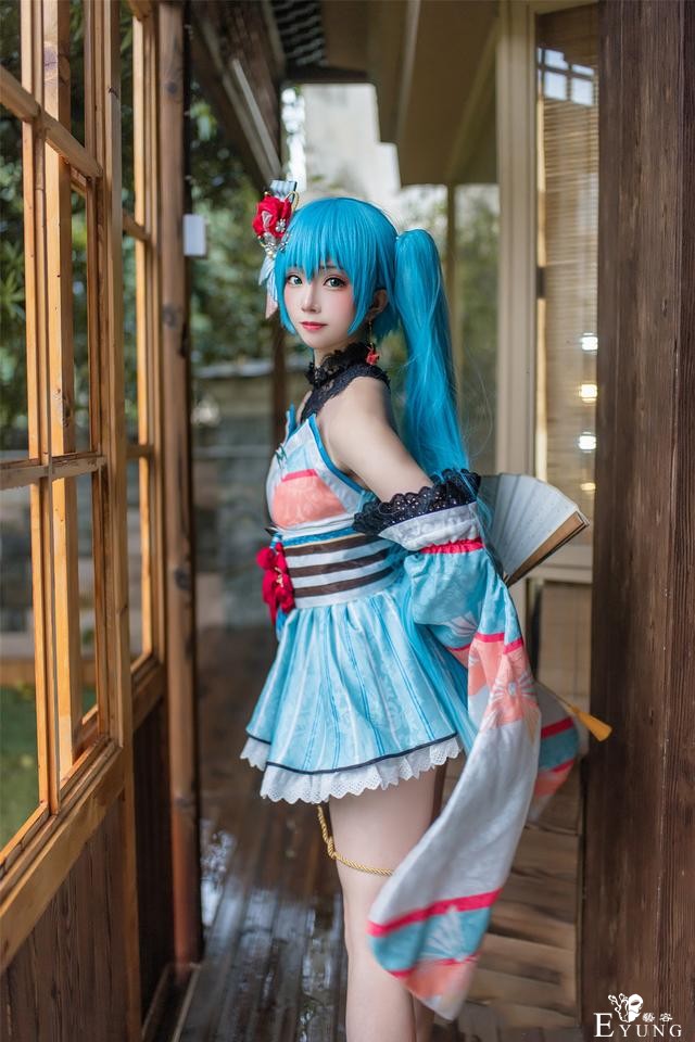 三位国人COSER扮演的人气虚拟偶像“初音未来”！颜值很高哦-1.jpg