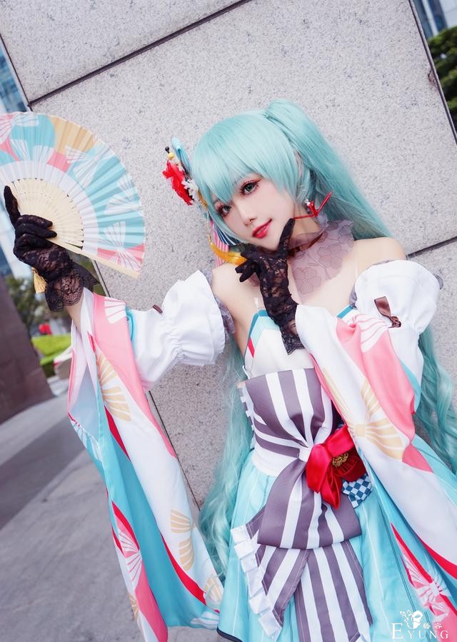 三位国人COSER扮演的人气虚拟偶像“初音未来”！颜值很高哦-13.jpg