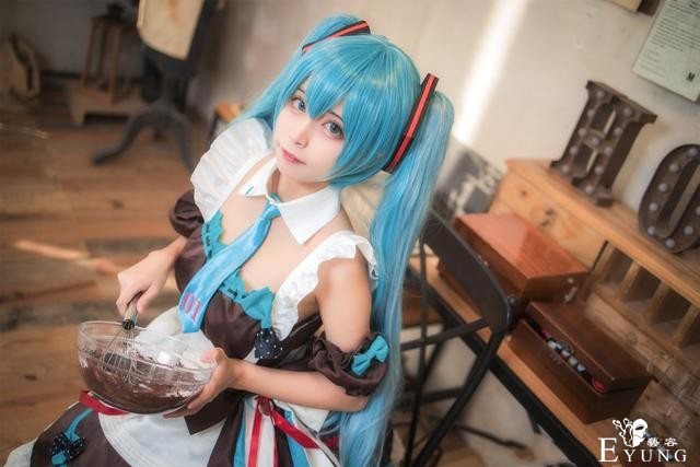 三位国人COSER扮演的人气虚拟偶像“初音未来”！颜值很高哦-24.jpg