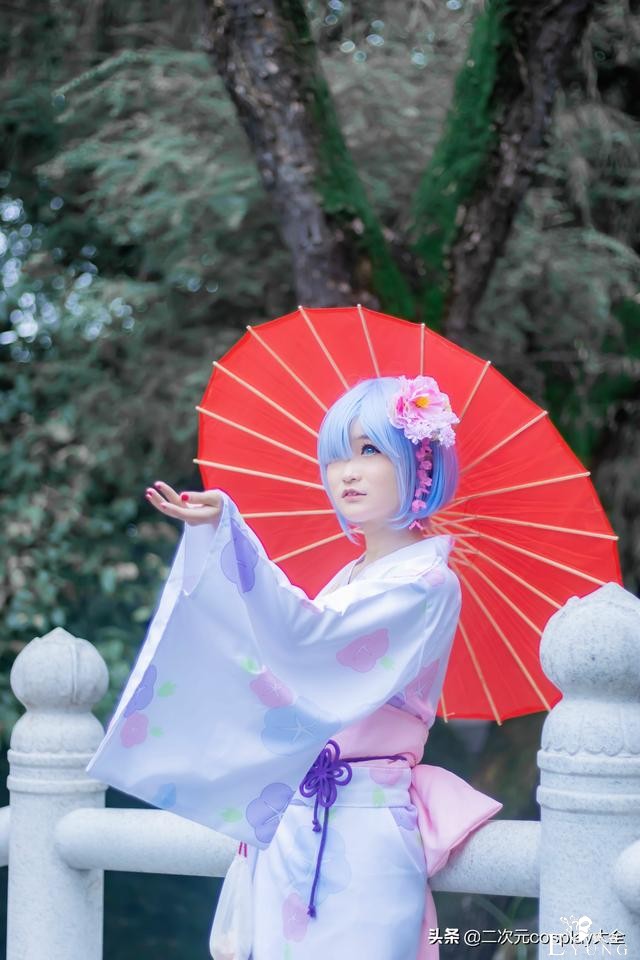 可爱清冷的浴衣雷姆cos，浅浅的笑容，小魅力尽显-6.jpg