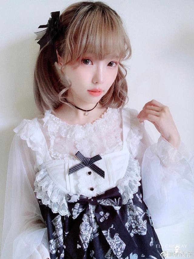 Coser  ElyEE子_Lolita装扮-1.jpg